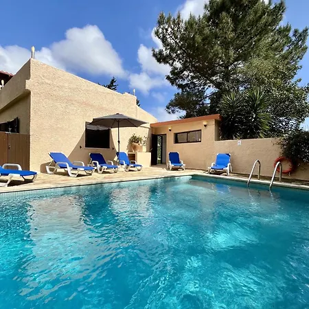 Paradise House Pool Garden * Lagos